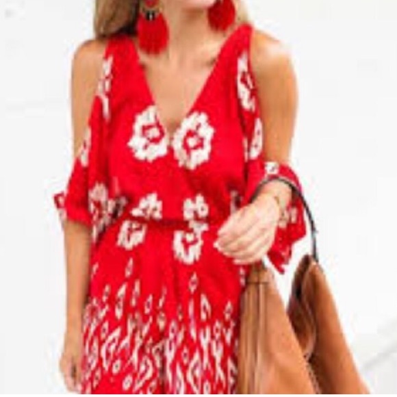 BAND Of GYPIES Floral Red Beige White  Romper Cold Shoulder Shorts Medium - Picture 4 of 15